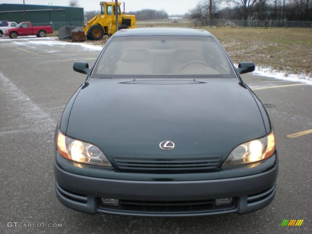 1995 ES 300 - Dark Emerald Green Metallic / Beige photo #2