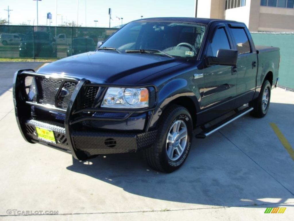 2006 F150 XLT SuperCrew - True Blue Metallic / Medium/Dark Flint photo #7