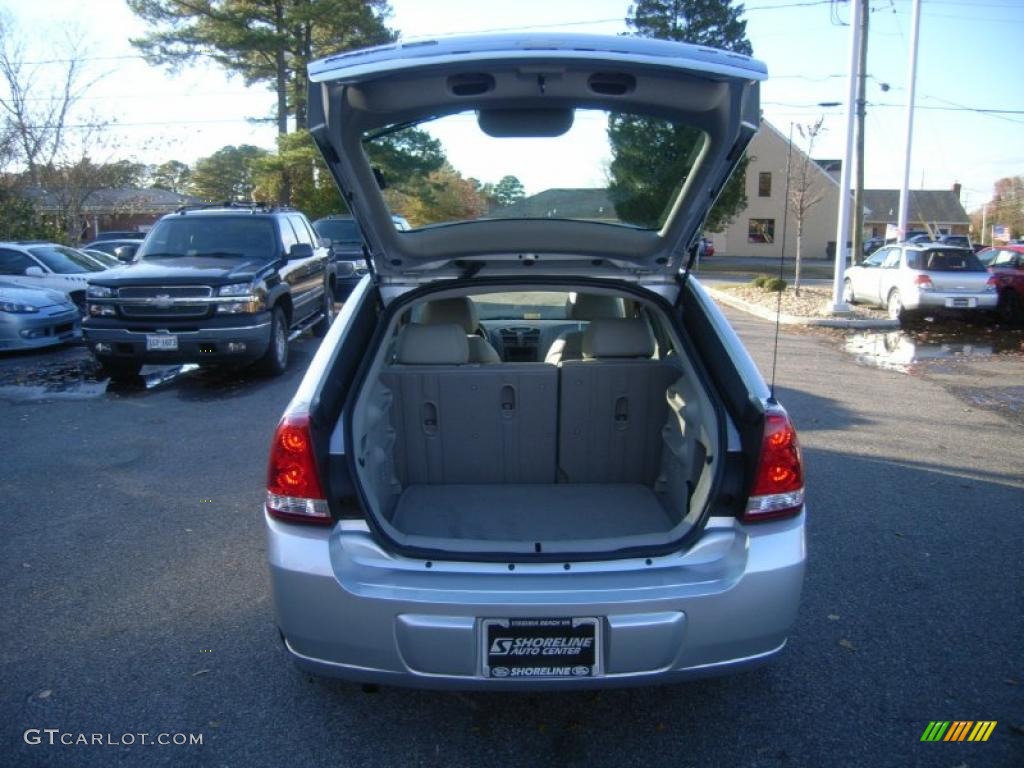 2005 Malibu Maxx LT Wagon - Galaxy Silver Metallic / Gray photo #10