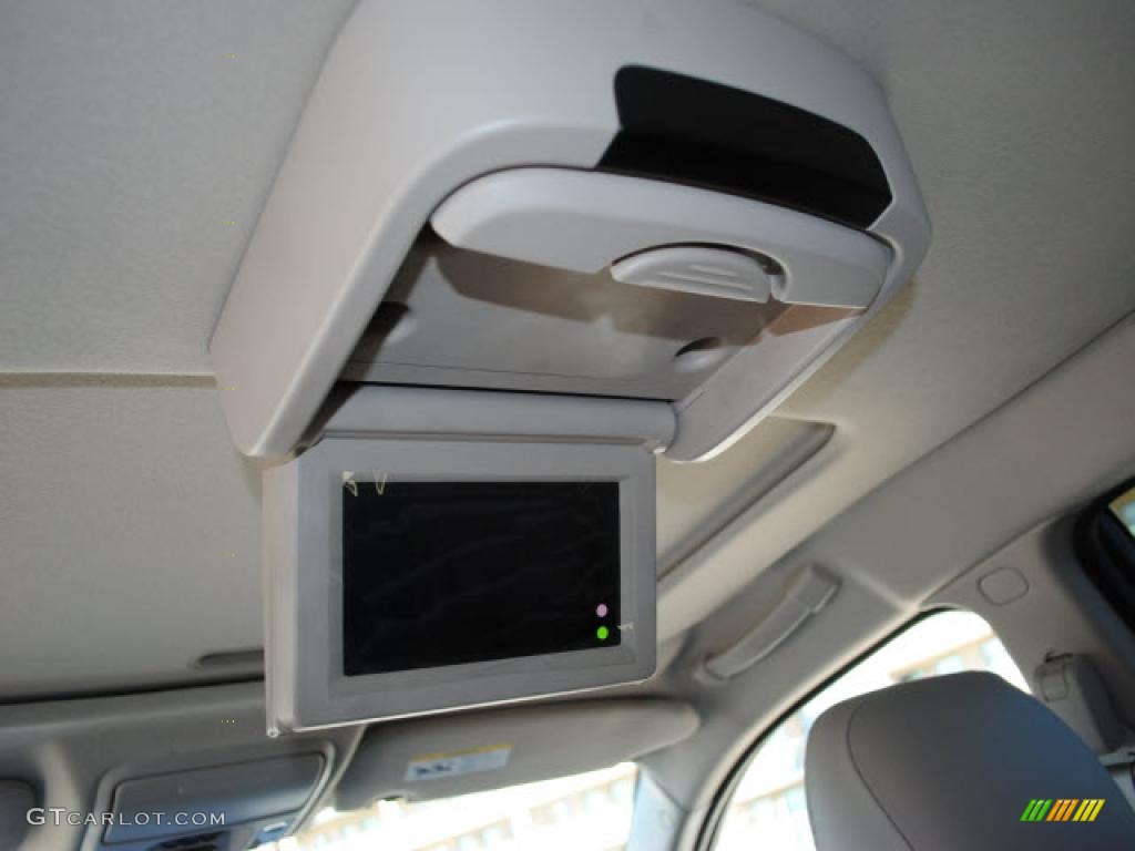 2005 Pacifica Touring - Stone White / Light Taupe photo #9