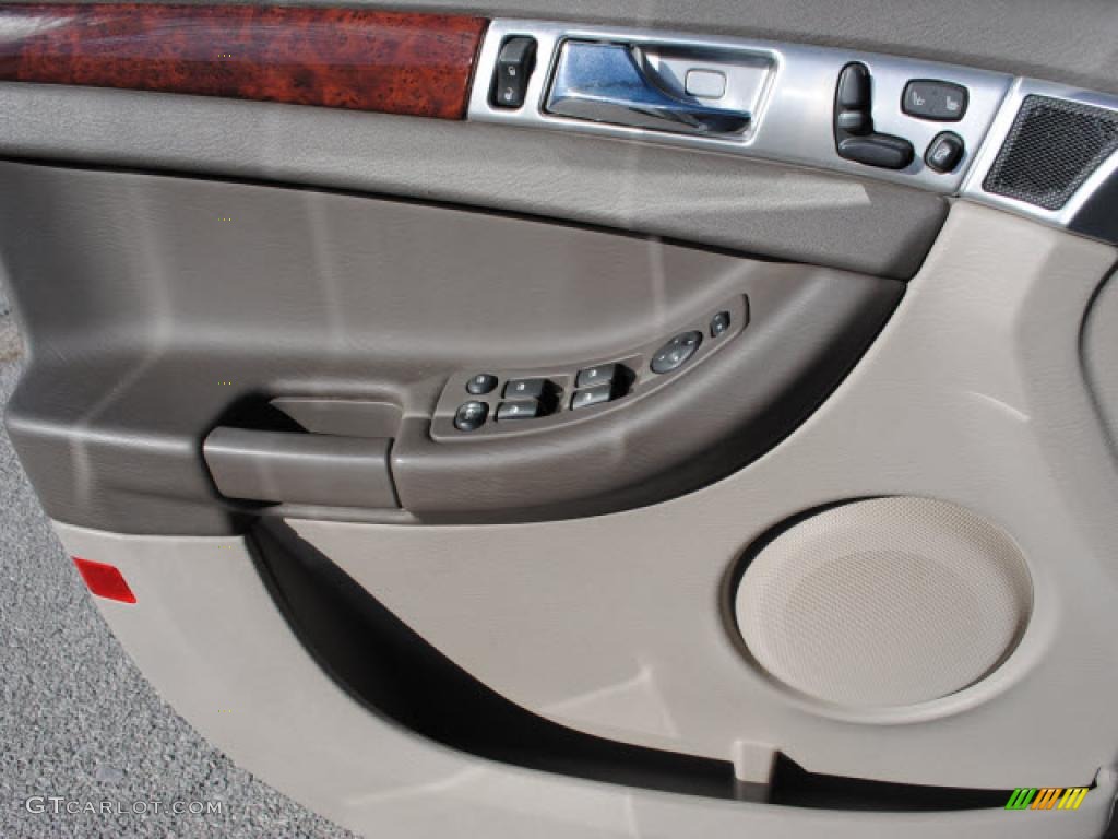 2005 Pacifica Touring - Stone White / Light Taupe photo #16