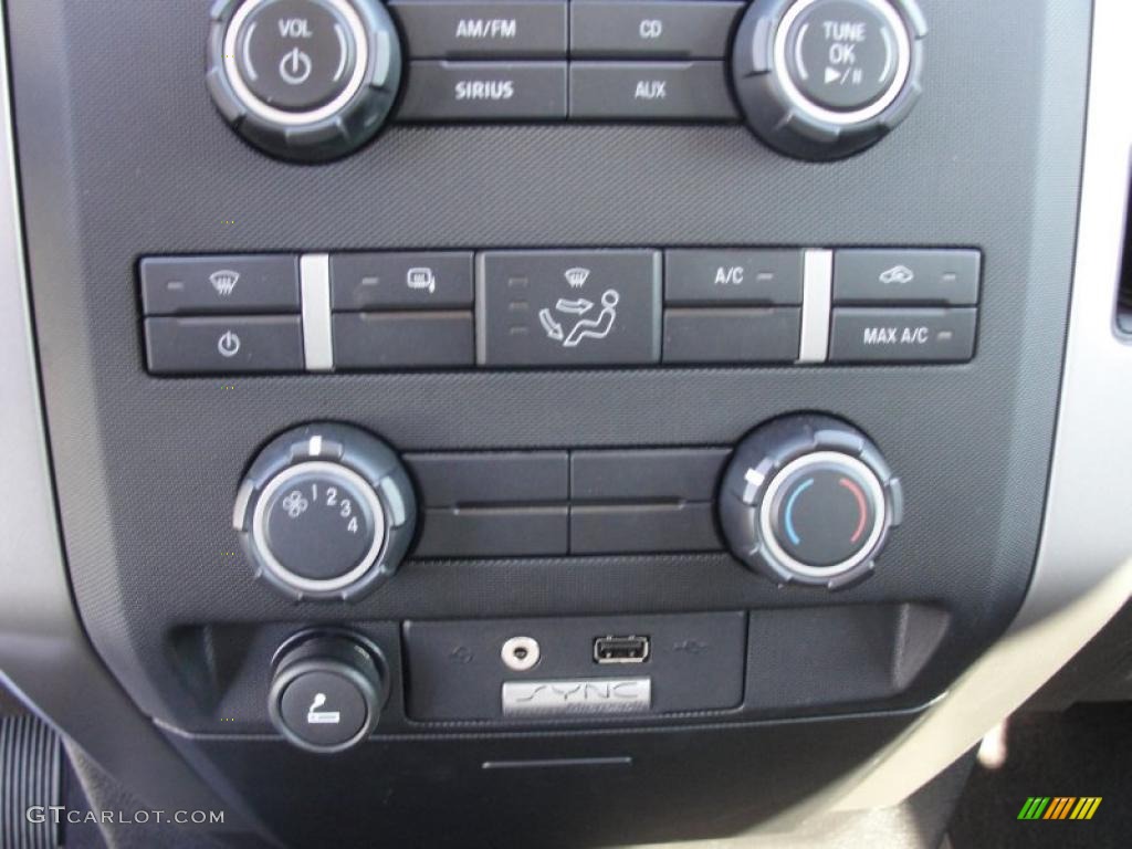 2009 Ford F150 XLT SuperCab Controls Photo #40932062