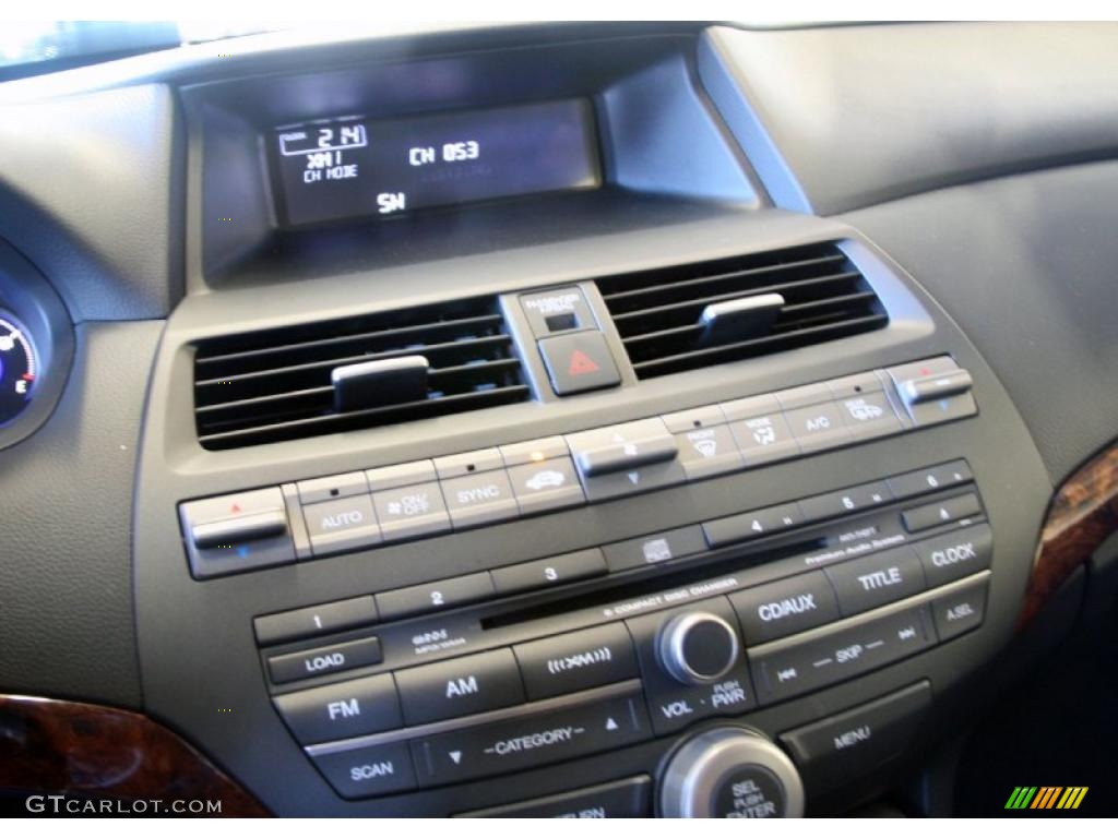2010 Honda Accord Crosstour EX-L 4WD Controls Photo #40936722