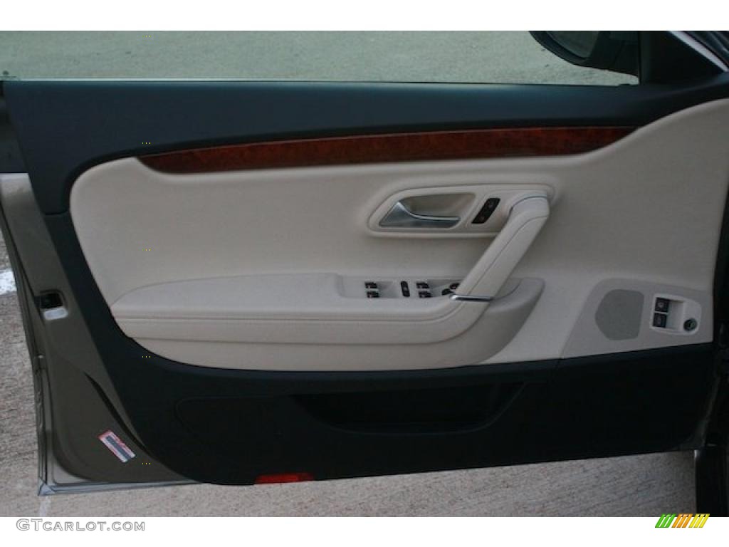 2011 Volkswagen CC Lux Limited Door Panel Photos