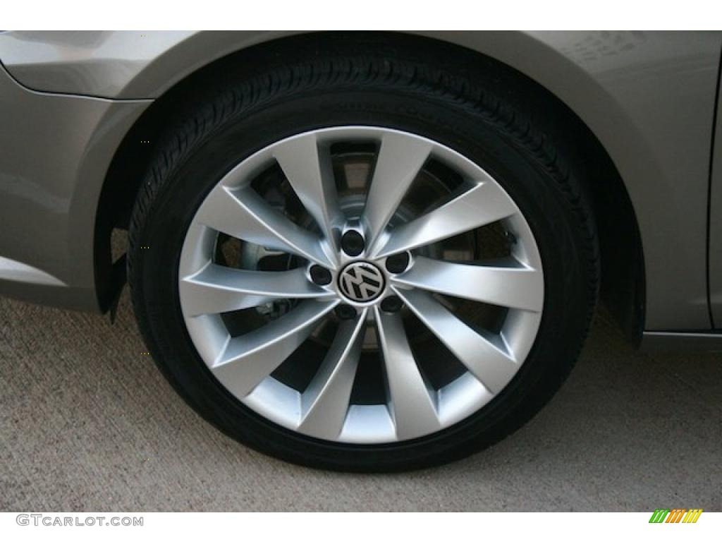2011 Volkswagen CC Lux Limited Wheel Photos