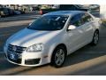Candy White - Jetta SE Sedan Photo No. 3