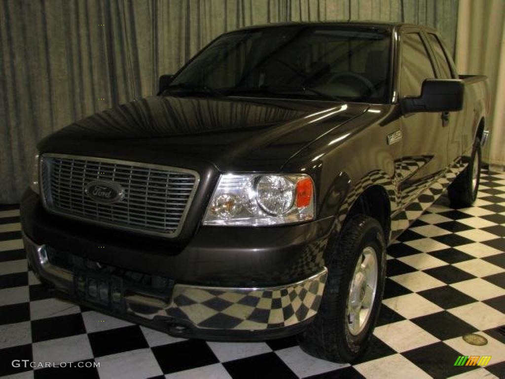 2005 F150 XLT SuperCab 4x4 - Dark Shadow Grey Metallic / Medium Flint/Dark Flint Grey photo #2