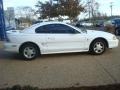 1995 Crystal White Ford Mustang V6 Coupe  photo #7