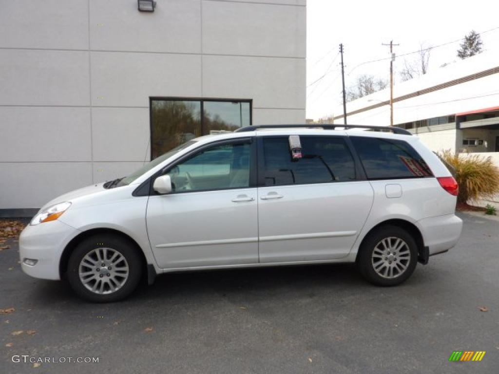 2008 Sienna XLE AWD - Arctic Frost Pearl / Taupe photo #1
