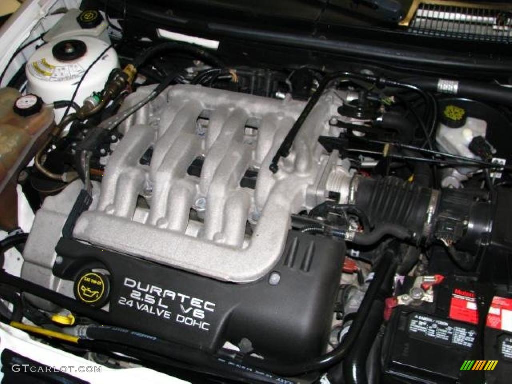 2002 Cougar V6 Coupe - Vibrant White / Midnight Black photo #13
