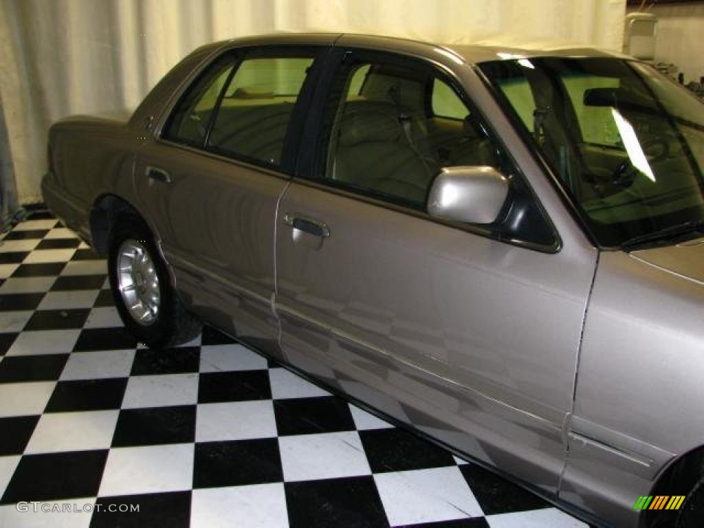 1995 Grand Marquis LS - Champagne Metallic / Beige photo #3