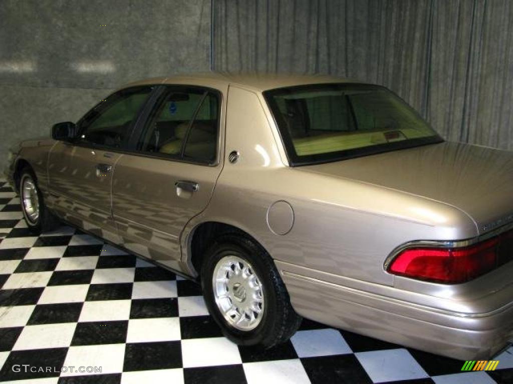 1995 Grand Marquis LS - Champagne Metallic / Beige photo #13