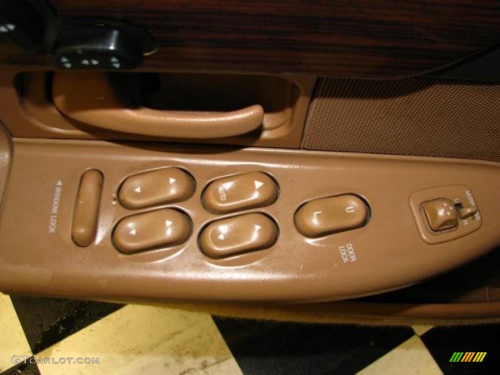 1995 Grand Marquis LS - Champagne Metallic / Beige photo #18