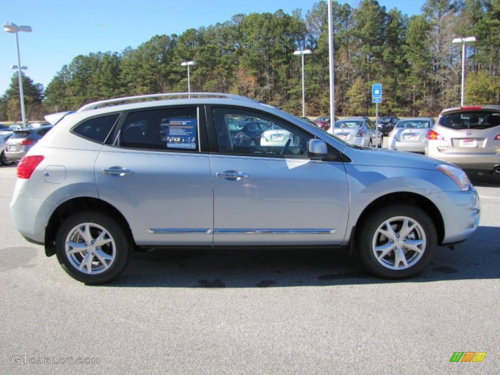 2011 Rogue SV - Silver Ice Metallic / Black photo #5