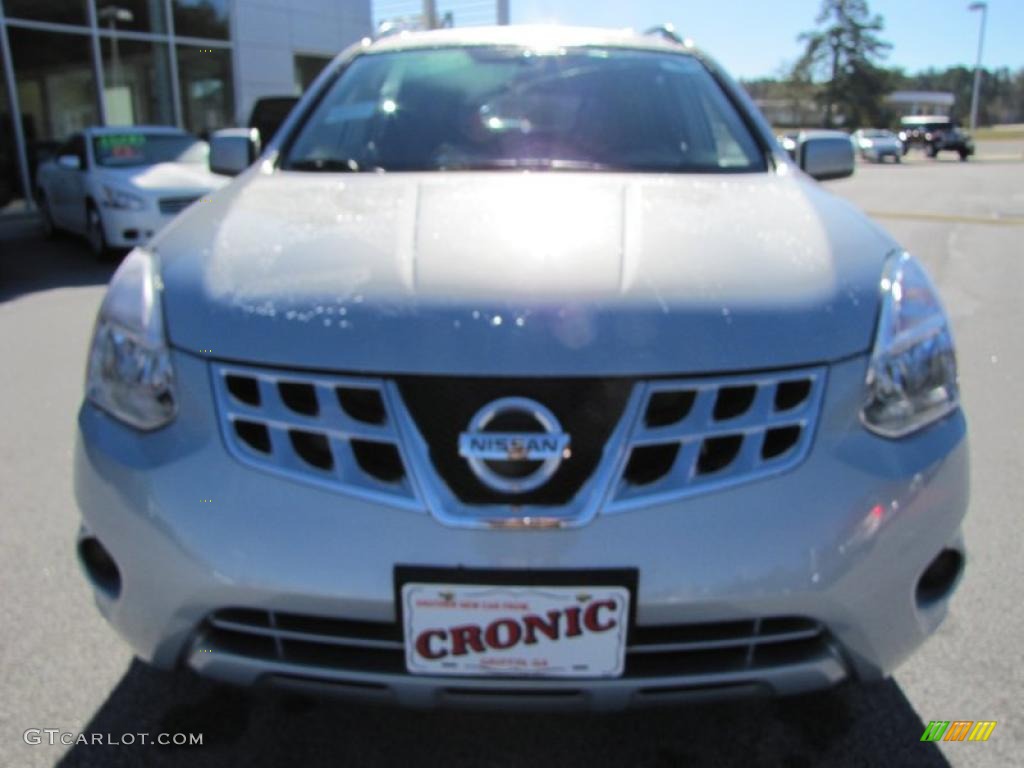 2011 Rogue SV - Silver Ice Metallic / Black photo #7
