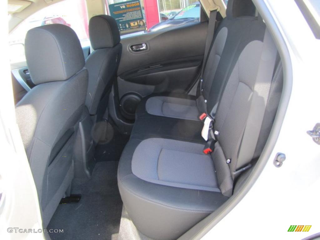 2011 Rogue SV - Silver Ice Metallic / Black photo #10