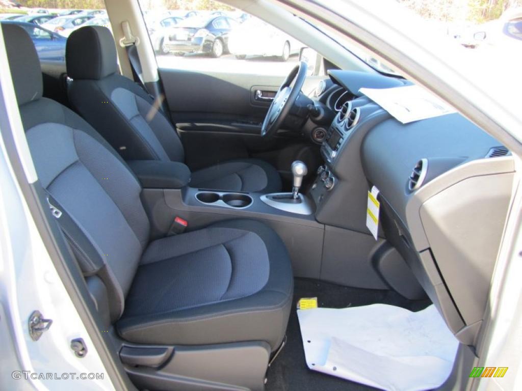 2011 Rogue SV - Silver Ice Metallic / Black photo #12