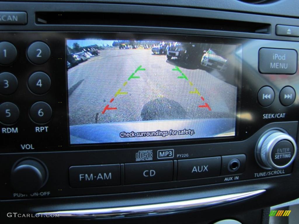 2011 Rogue SV - Silver Ice Metallic / Black photo #16