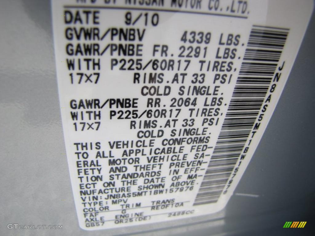 2011 Rogue SV - Silver Ice Metallic / Black photo #17