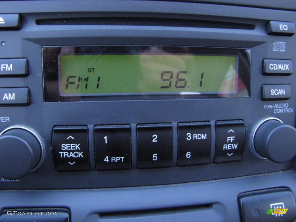 2008 Kia Rio Rio5 SX Hatchback Controls Photos
