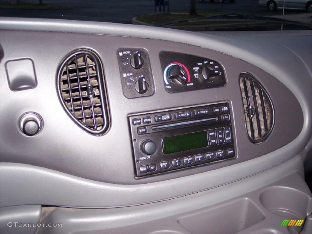 2005 Ford E Series Van E350 Super Duty XLT Passenger Controls Photo #40953326