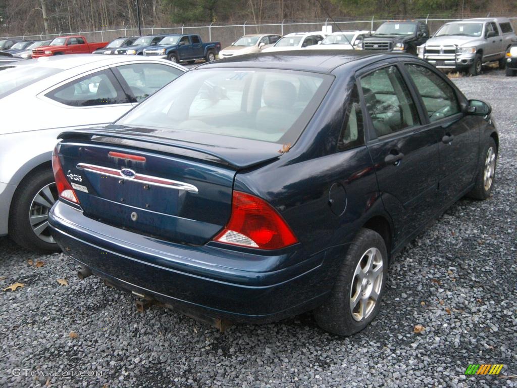 2002 Focus ZTS Sedan - Twilight Blue Metallic / Medium Graphite photo #4