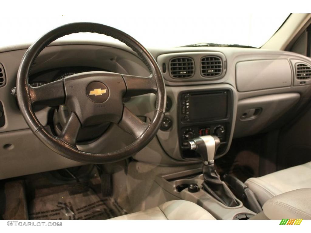 2005 TrailBlazer EXT LT 4x4 - Silverstone Metallic / Light Gray photo #10