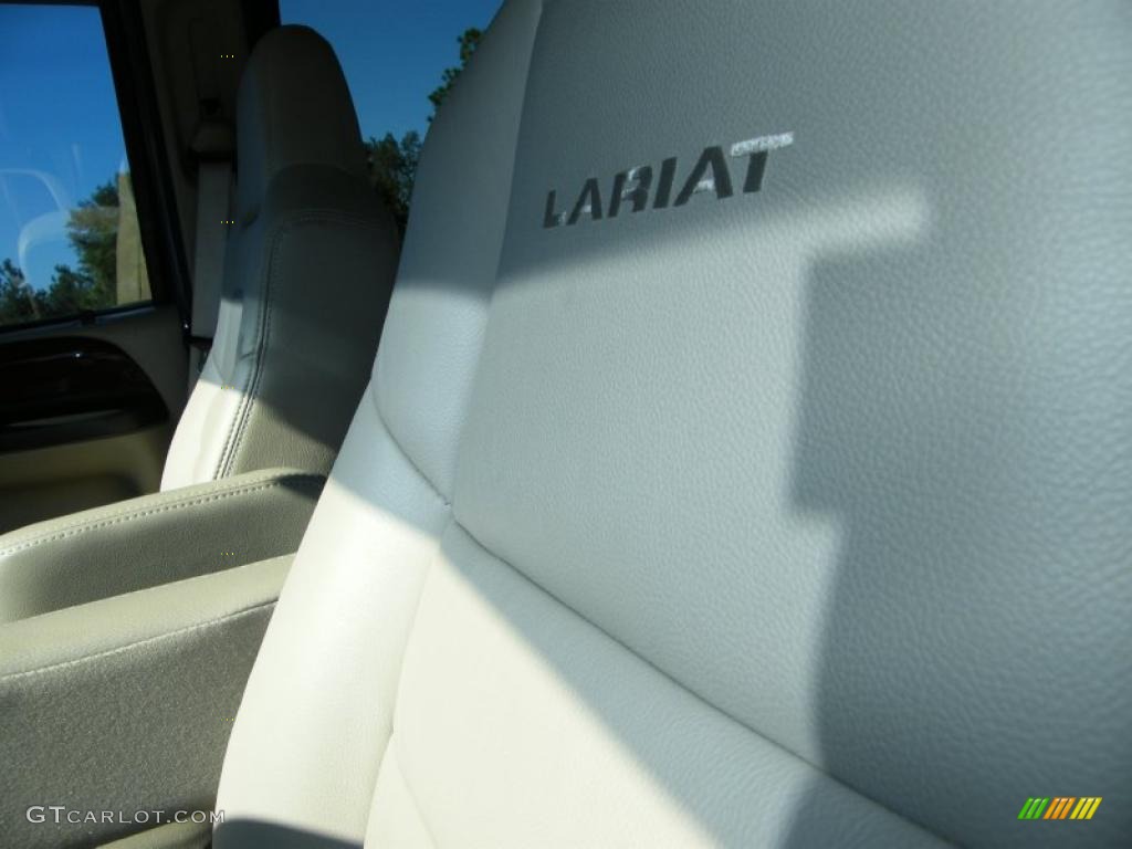 2007 F250 Super Duty Lariat Crew Cab 4x4 - Medium Wedgewood Blue Metallic / Tan photo #15