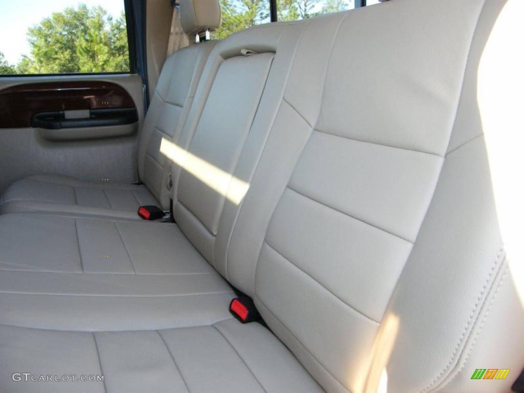 2007 F250 Super Duty Lariat Crew Cab 4x4 - Medium Wedgewood Blue Metallic / Tan photo #23