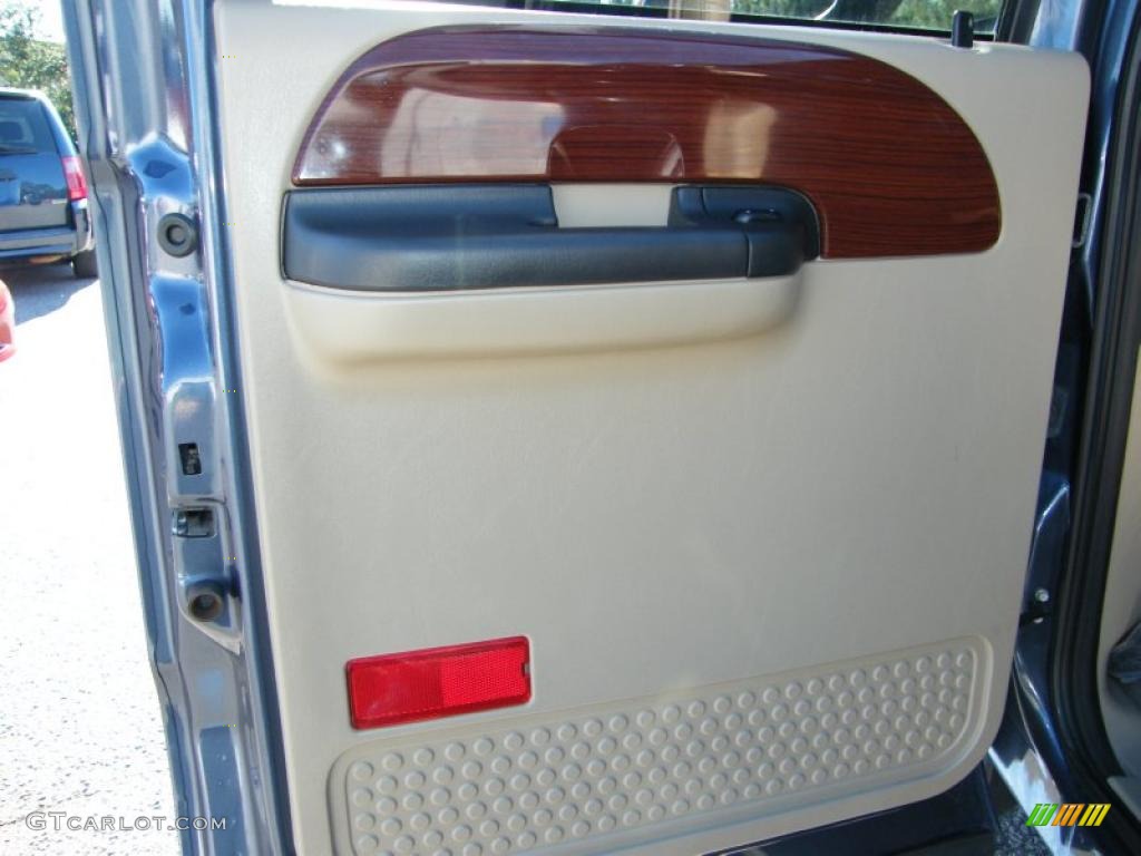 2007 F250 Super Duty Lariat Crew Cab 4x4 - Medium Wedgewood Blue Metallic / Tan photo #24