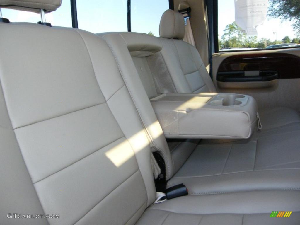 2007 F250 Super Duty Lariat Crew Cab 4x4 - Medium Wedgewood Blue Metallic / Tan photo #26