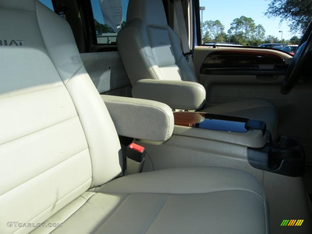 2007 F250 Super Duty Lariat Crew Cab 4x4 - Medium Wedgewood Blue Metallic / Tan photo #27