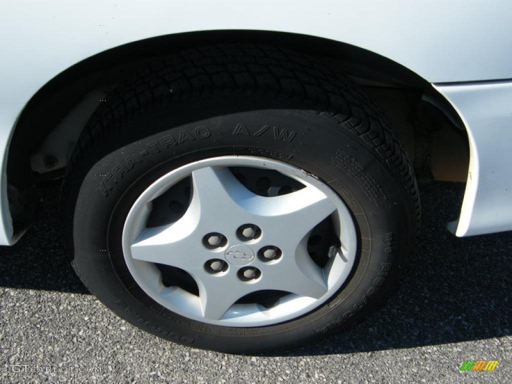 2001 Chevrolet Cavalier Coupe Wheel Photos
