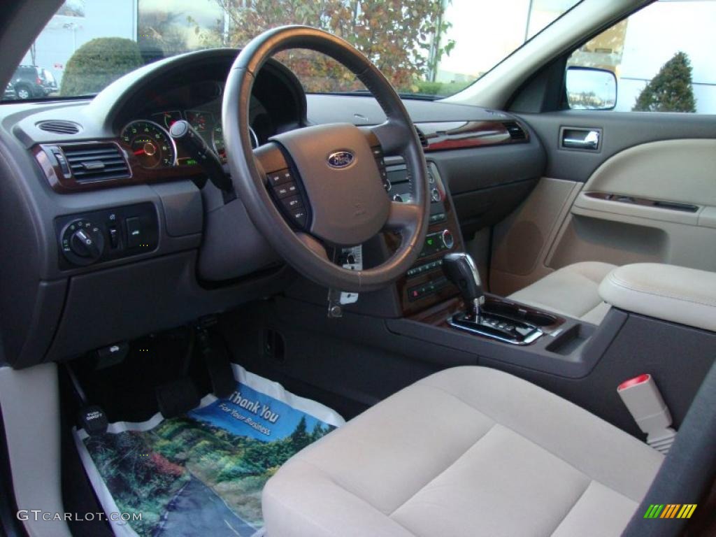 Medium Light Stone Interior 2009 Ford Taurus SEL Photo #40957285