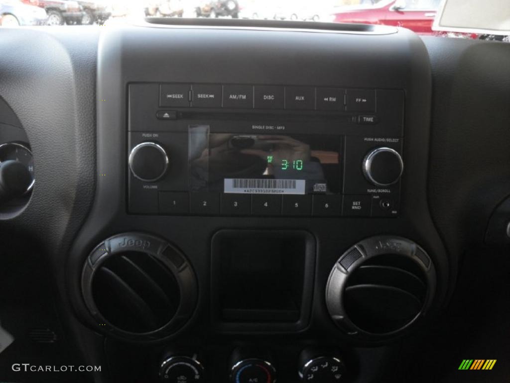 2011 Wrangler Sport S 4x4 - Flame Red / Black photo #10