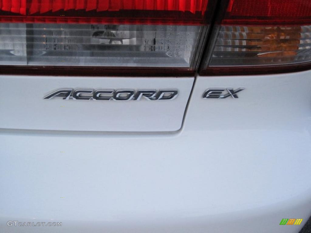 2002 Accord EX Sedan - Taffeta White / Ivory photo #10