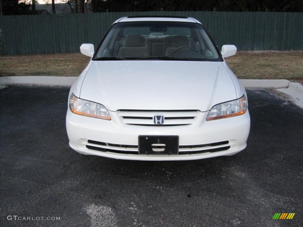 2002 Accord EX Sedan - Taffeta White / Ivory photo #17