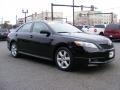 Black - Camry SE Photo No. 3