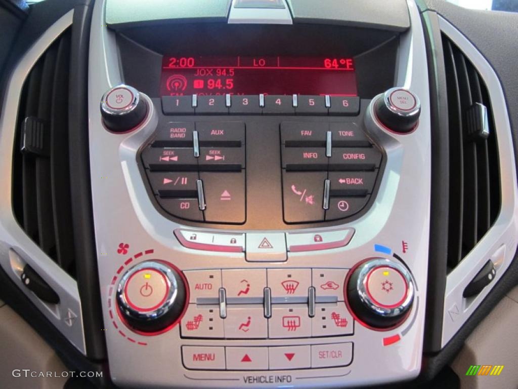 2011 GMC Terrain SLE Controls Photo #40970604