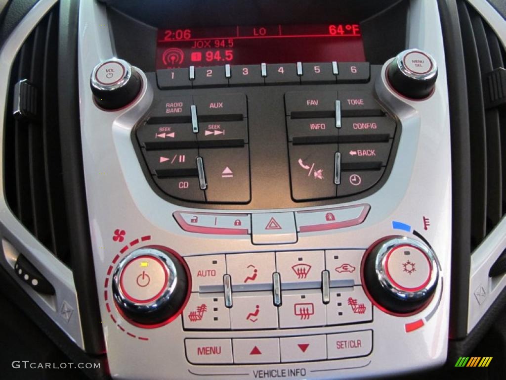 2011 GMC Terrain SLT Controls Photo #40971196