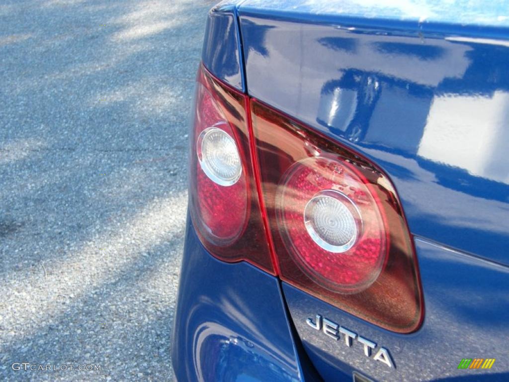 2008 Jetta SE Sedan - Laser Blue Metallic / Anthracite Black photo #10