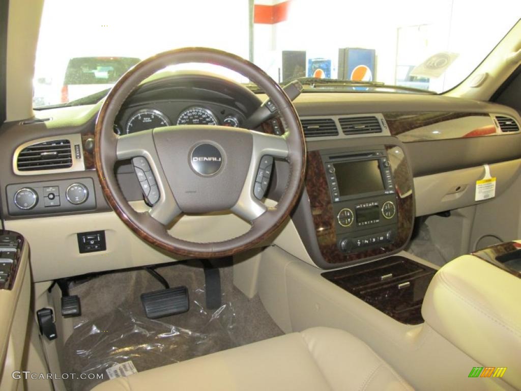 Cocoa/Light Cashmere Interior 2011 GMC Sierra 2500HD Denali Crew Cab 4x4 Photo #40971716