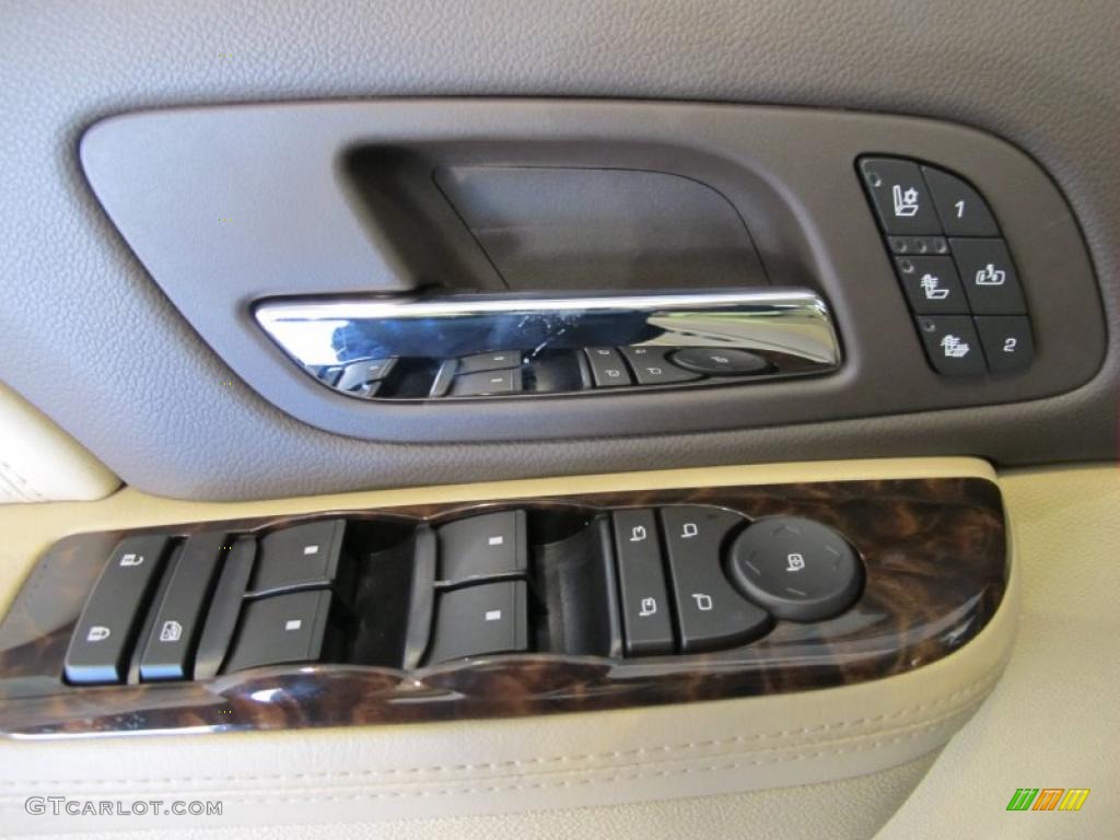 2011 GMC Sierra 2500HD Denali Crew Cab 4x4 Controls Photo #40971744