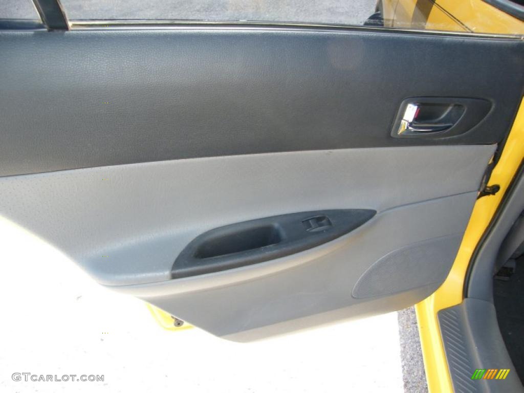 2003 MAZDA6 i Sedan - Speed Yellow / Gray photo #21