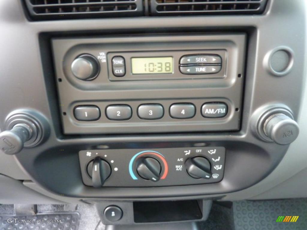 2011 Ford Ranger XL Regular Cab Controls Photo #40973028