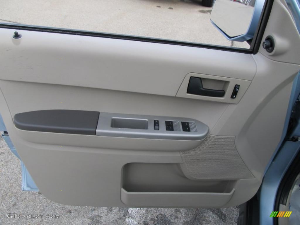 2008 Ford Escape Hybrid 4WD Stone Door Panel Photo #40973948