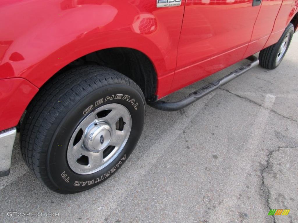 2004 F150 XLT SuperCab 4x4 - Bright Red / Black/Medium Flint photo #11