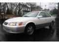 2001 Super White Toyota Camry LE  photo #1