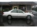 Super White - Camry LE Photo No. 7
