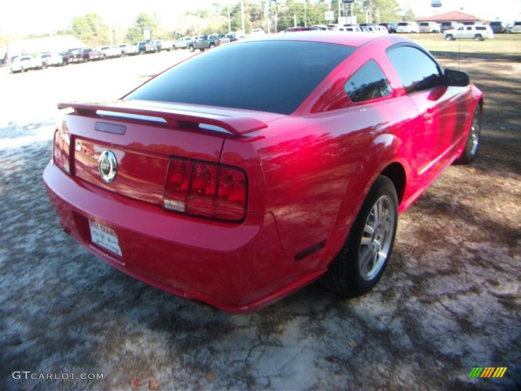 2005 Mustang GT Deluxe Coupe - Torch Red / Medium Parchment photo #19